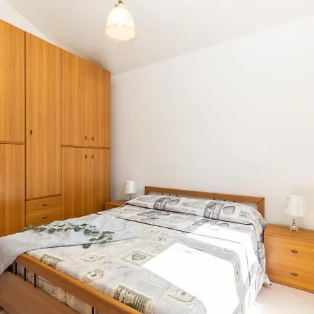 Apartment Casa A Due Passi Dal Mare *